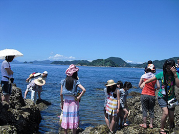 海鮮ランチ付き!!クダコロード散策と季節の遊び (中島)