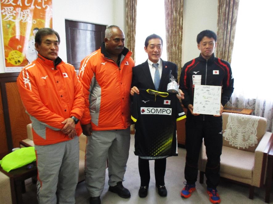 2月5日（水曜日）男子ホッケー日本代表チーム選手・ヘッドコーチらの訪問（県庁）の画像
