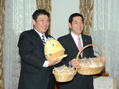 3月1日（金曜日）製パン会社からの県産いよかんを使用した新商品の発売に関する報告（県庁）の画像
