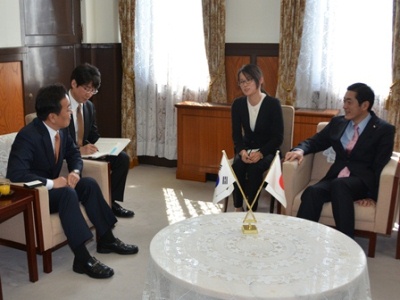 4月14日（月曜日）駐広島大韓民国総領事の訪問（県庁）の画像