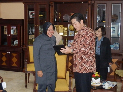 1月13日（火曜日）スラバヤ市長訪問（インドネシア）の画像