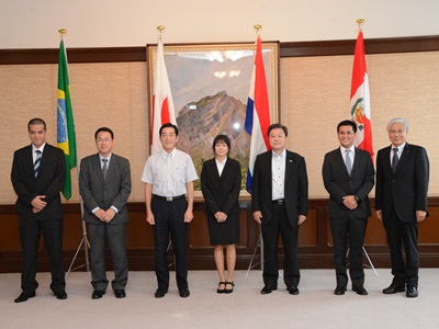 7月6日（月曜日））愛媛県海外技術研修員らの訪問（県庁）の画像