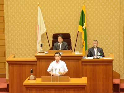 9月11日（金曜日）9月定例県議会開会（県議会議事堂）の画像