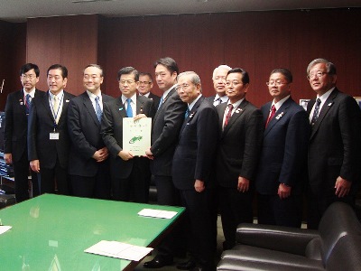 11月7日（月曜日）四国8の字ネットワーク整備等に関する要望活動（国土交通大臣）（東京都）の画像