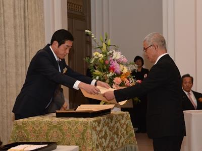 2月20日（月曜日）愛媛県政発足記念日知事表彰式（県庁）の画像