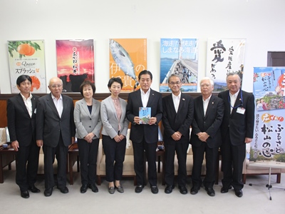 10月17日（水曜日）松山市教育委員会の訪問（ふるさと松山学発刊の報告）（県庁）の画像