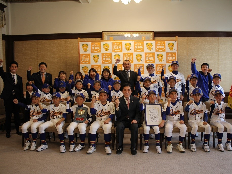 3月1日（金曜日）春季全日本小学生男子ソフトボール大会に出場の大生院ブルータイガーススポーツ少年団の訪問（県庁）の画像