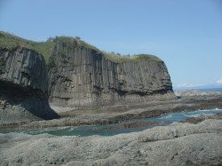材木岩の画像