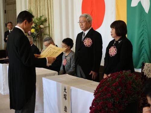 11月3日(月曜日)愛媛県功労賞授賞式(県庁)