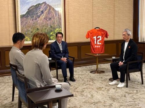 12月1日(月曜日)愛媛FCの2025シーズン結果報告(県庁)