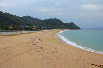 image:Himegahama, the longest beach on the island
