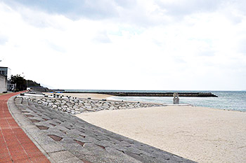 image:Futami Seaside Park