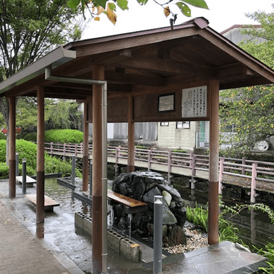 うちぬき水の水飲み場