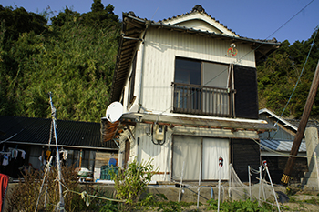 Fisherman’s Guesthouse Okazakiya (Aijima Island)