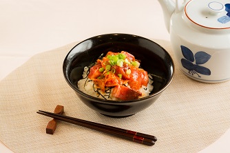 スマとキムチの旨丼