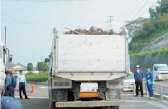 収集運搬車両の検問