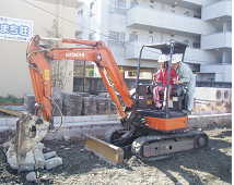 工事で使用する建設機械の乗車体験の画像