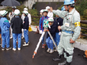 ​測量機器を用いての操作体験の画像