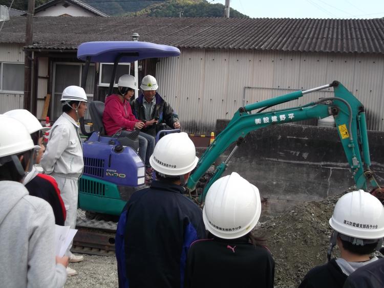 建設機械への試乗体験の画像