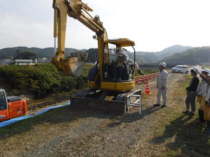 建設機械への試乗体験の画像