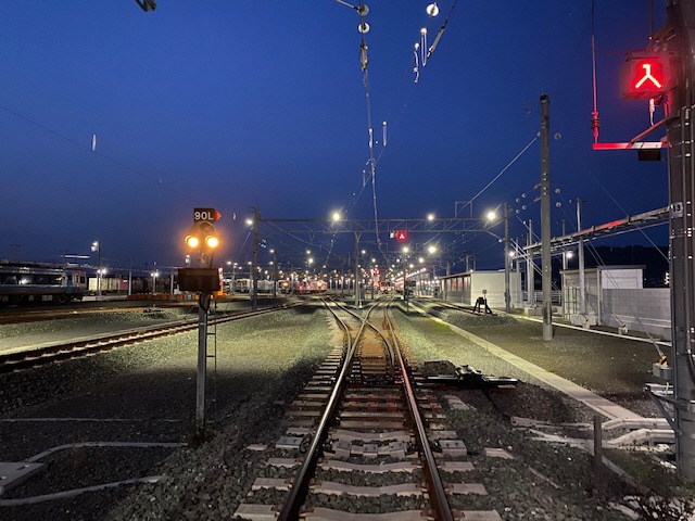 夜の車両基地・貨物駅の画像