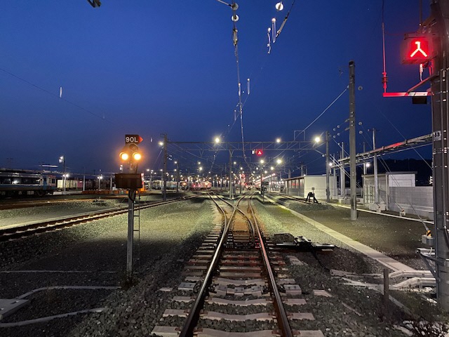 車両基地の夜景