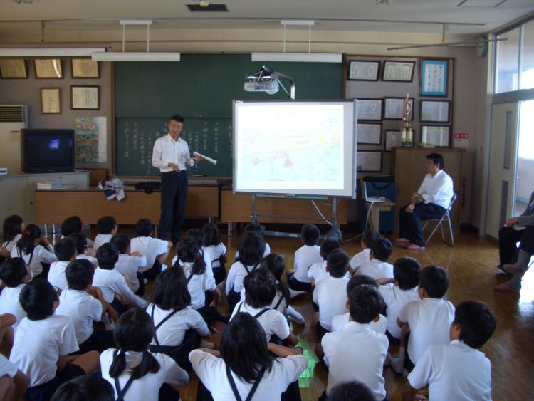 寒川小学校2