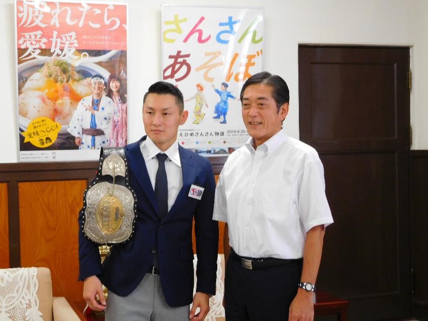 10月3日（木曜日）県出身の格闘家　山田洸誓氏の訪問（県庁）の画像