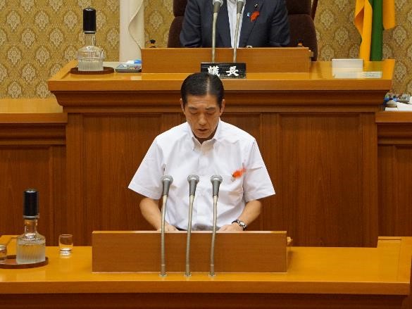 10月8日（火曜日）9月定例県議会閉会（県議会議事堂）の画像