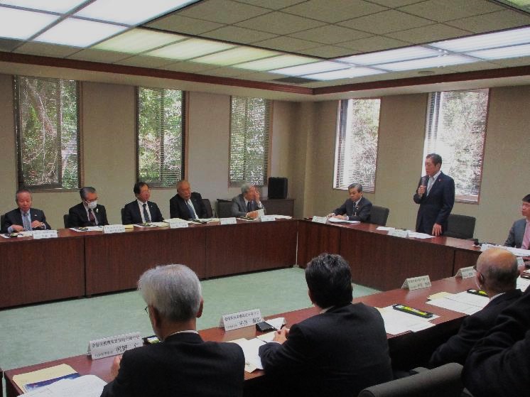 3月25日（水曜日）新型コロナウイルス感染症に係る経済対策緊急会合（県庁）の画像