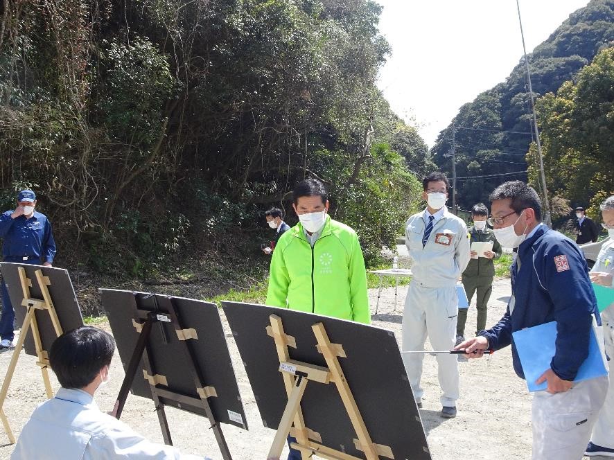 4月7日（木曜日）平成30年7月豪雨災害に係る復興現場視察(宇和島市吉田町立間)の画像