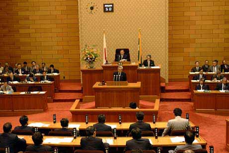 7月1日（月曜日）6月定例県議会一般質問（議事堂）