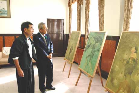 9月25日（水曜日）画家智内兄助氏からの絵画寄贈（県庁）の画像