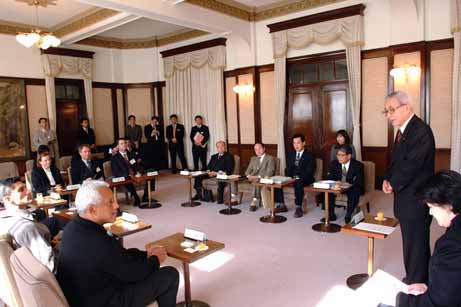 11月11日（月曜日）対日投資促進招聘事業参加企業の表敬（県庁）の画像