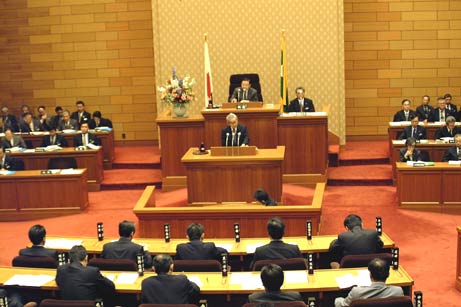 12月2日（月曜日）12月定例県議会一般質問（議事堂）の画像