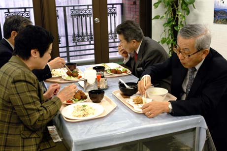 2月24日（月曜日）地域食材を活用した学校給食メニューフェア(県庁）の画像