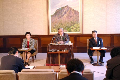 4月21日（月曜日）定例記者会見（県庁）の画像