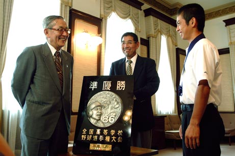 8月30日（月曜日）済美高等学校　全国高等学校野球選手権大会の準優勝報告（県庁）の画像