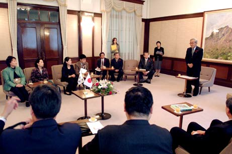 10月8日（金曜日）韓国光明市訪問団の表敬（県庁）の画像
