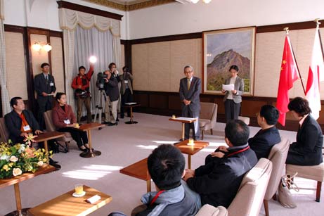 12月1日（水曜日）四国インバウンドフォーラム愛媛県視察団の表敬（県庁）の画像