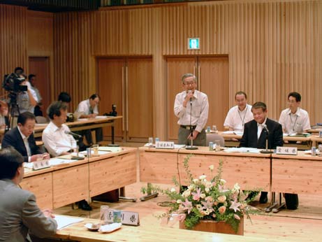 8月2日（火曜日）四国4県議会正副議長会議（県紙産業研究センター）の画像