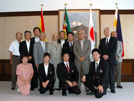 9月19日（水曜日）えひめ青年海外協力大使委嘱式・青年海外協力隊出発あいさつ（県庁）の画像