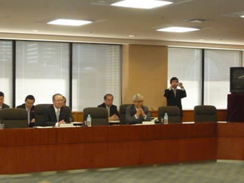 12月4日（金曜日）厚生労働大臣と全国知事会との意見交換会（東京都）の画像
