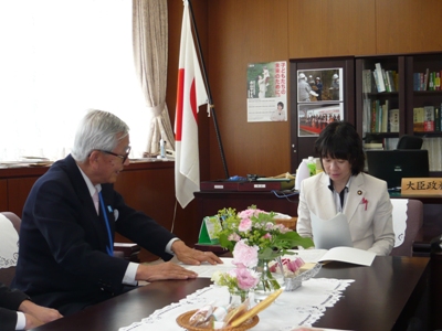 5月28日（金曜日）口蹄疫の防疫対策等に関する農林水産大臣政務官への要望（東京都）の画像