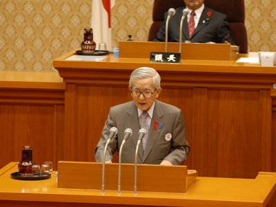 10月8日（金曜日）9月定例県議会閉会（県議会議事堂）の画像