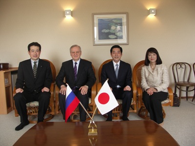 4月9日（土曜日）駐日ロシア大使らと会談（東温市）の画像