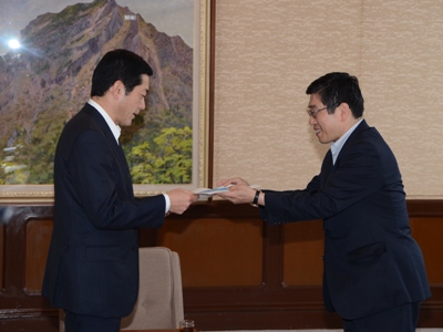 6月17日（金曜日）地上デジタル放送普及促進に係る県内放送事業者の訪問（県庁）の画像