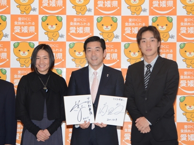 12月9日（金曜日）プロテニス選手クルム伊達公子選手及び添田豪選手の訪問（県庁）の画像