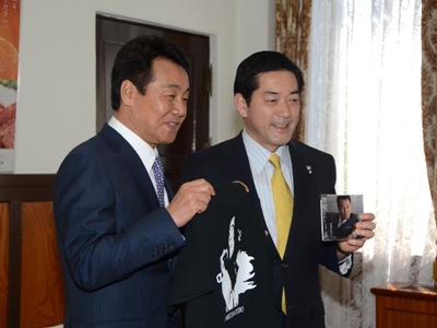 4月27日（金曜日）五木ひろし氏の訪問（県庁）の画像