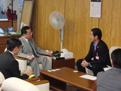 10月18日（木曜日）警察基盤の強化に関する国家公安委員長への要望（東京都）の画像